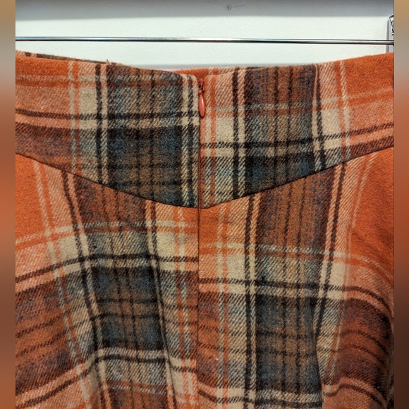 Chicwish Orange Plaid Skirt **with pockets!!** - Picture 4 of 7